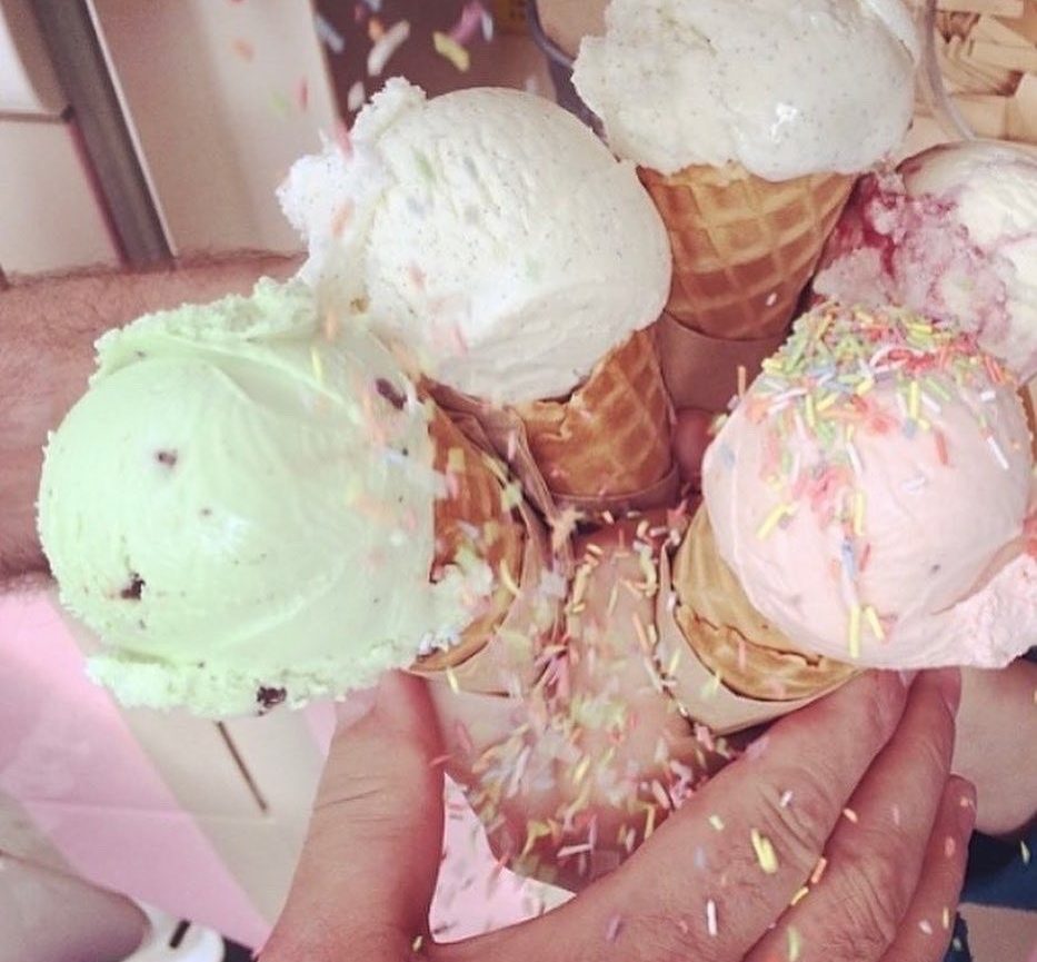 Hand scooped dairy, vegan & sorbet ice cream served to your guests  from our 1966 VW high top Split-screen van